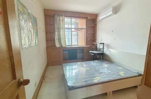 文轩本部 ！二实验 ！龙山南区 ！三室朝阳 ！小区停车方便