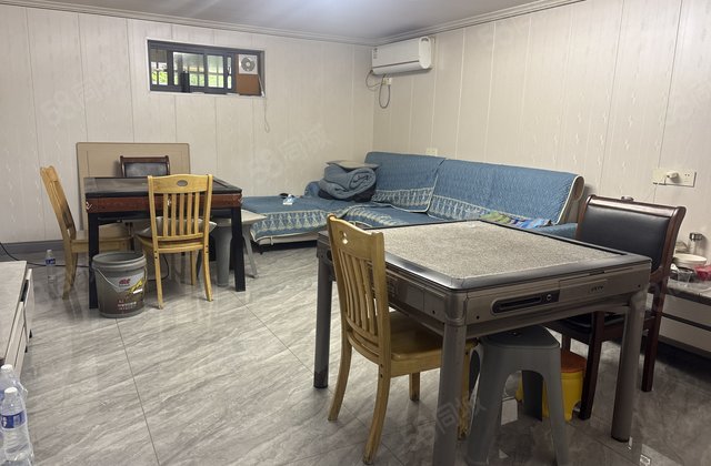 金山花园3室2厅116.75㎡12.8万二手房图片