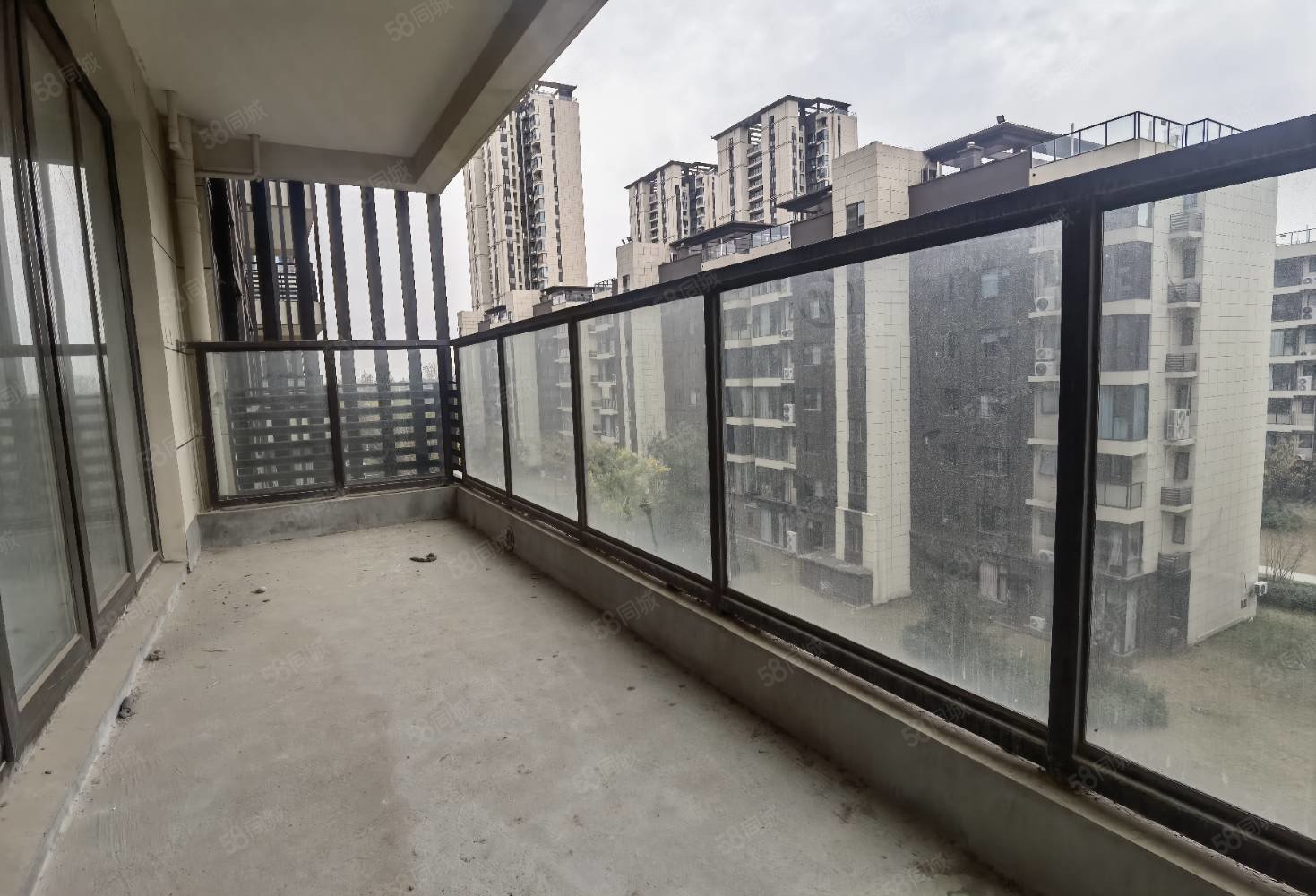 圣桦锦江天玺4室2厅2卫146㎡南北90万