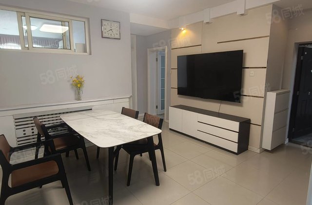 急售喽老文轩本部红旗  出门就是聊城大学好楼层带车位储藏室