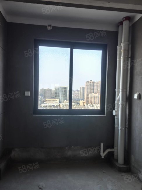 绿城玫瑰园4室2厅2卫143㎡南北114万