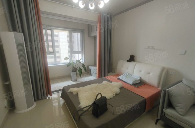 急售 文轩本部 外国语 闸口附近 精装房 好出租 房龄新