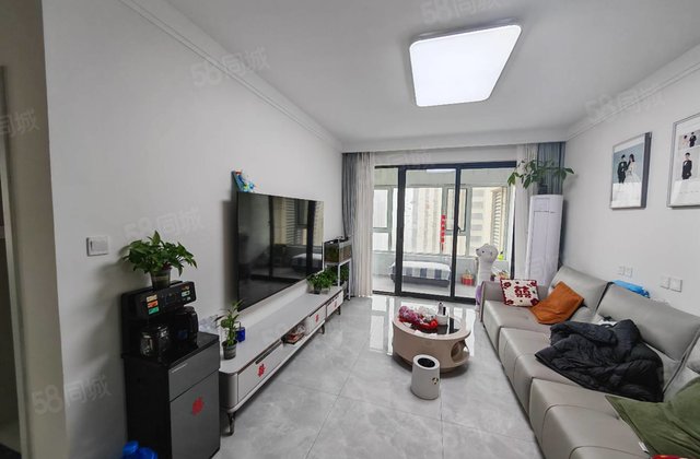 精装三室 诚心卖 带车位 精修  南北通透 翡丽湾