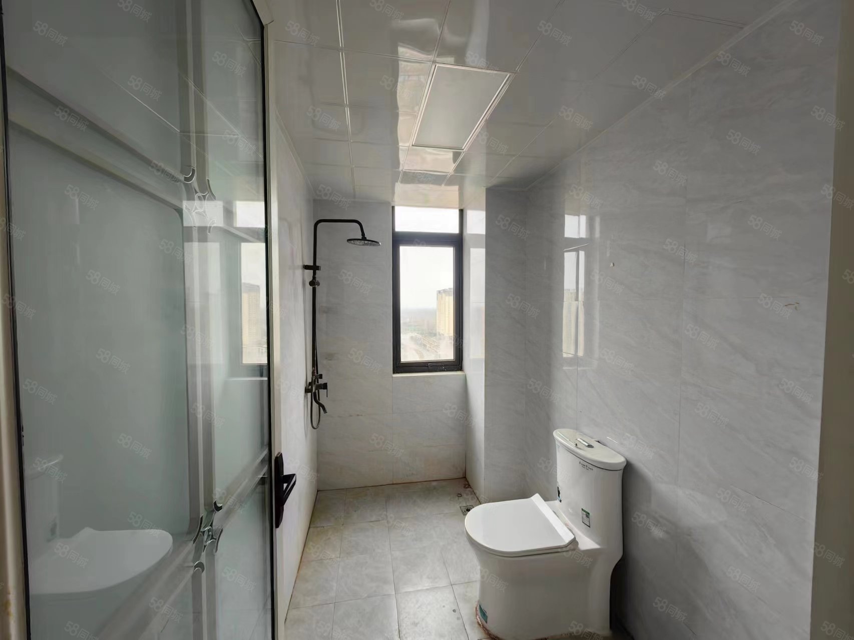 中铁诺德逸都4室2厅2卫126.7㎡南北73万