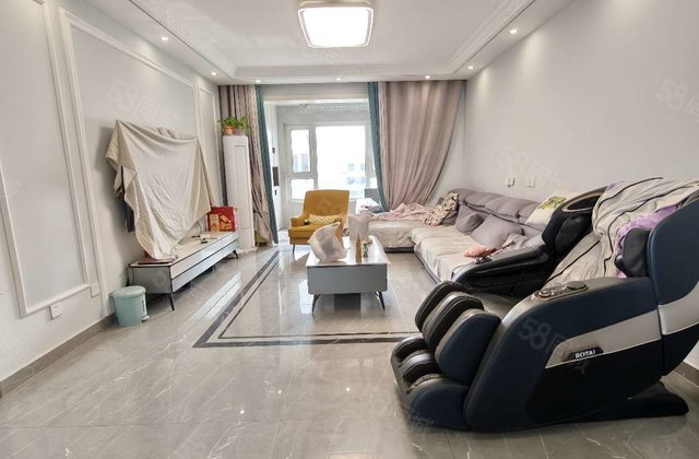 豪华装修  四室两厅两卫.锦绣学府  看房子方便