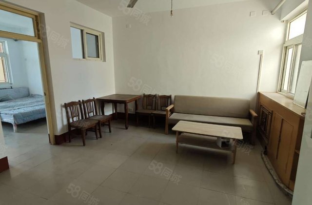 七中附近 可隔三室 可按揭