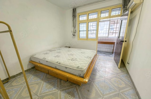 社会路小区2室1厅45㎡38万二手房图片