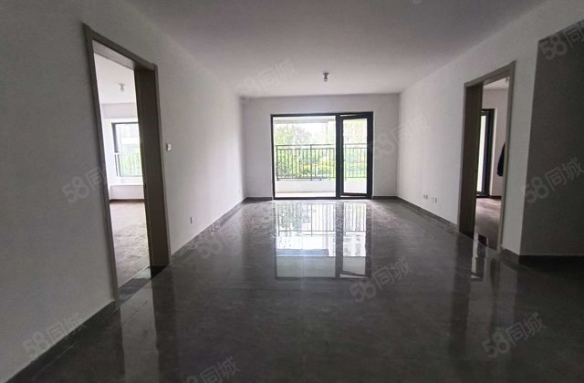 急售儒辰辰悦4室2厅2卫137平，仅需115万，随时可以看房