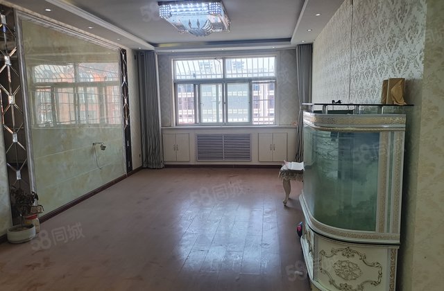 单价5000 精装 水晶城 农机公司家属院 阿卡 大三居