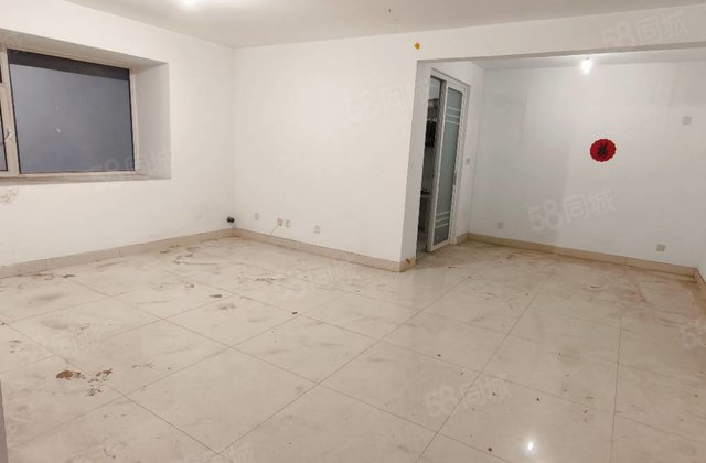 市中心，二干路光岳花园，法院，昌润莲城，带车位储藏室