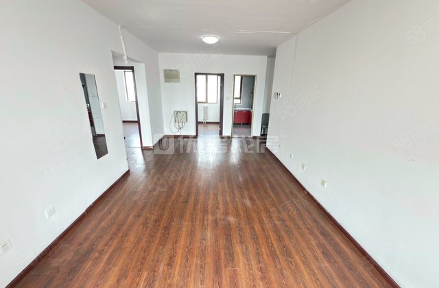 经开壹中心3室2厅82.7㎡375万二手房图片