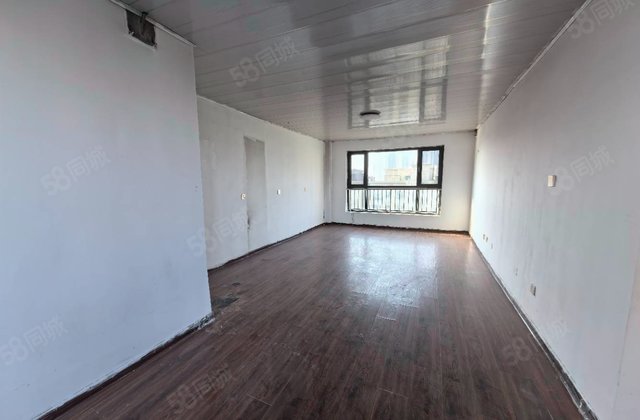 剑桥学府3室2厅136.68㎡118万二手房图片