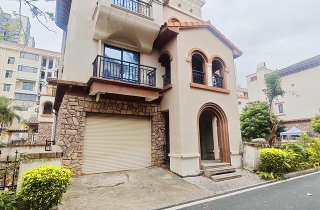 逸涛半岛(别墅)6室2厅306㎡668万二手房图片