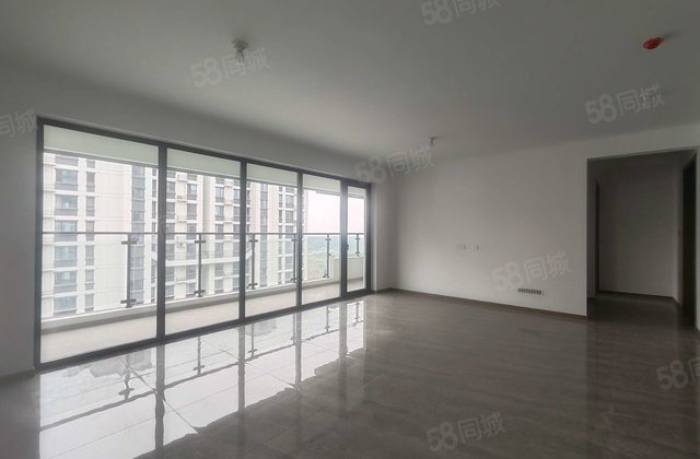 城市芳华 澜园 奥森 人民医院 三室 带车储 急售