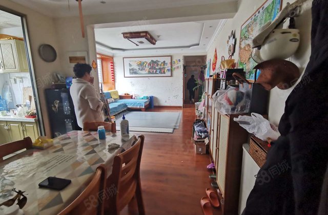 南北通透 金柱大学城  精装四室   二中