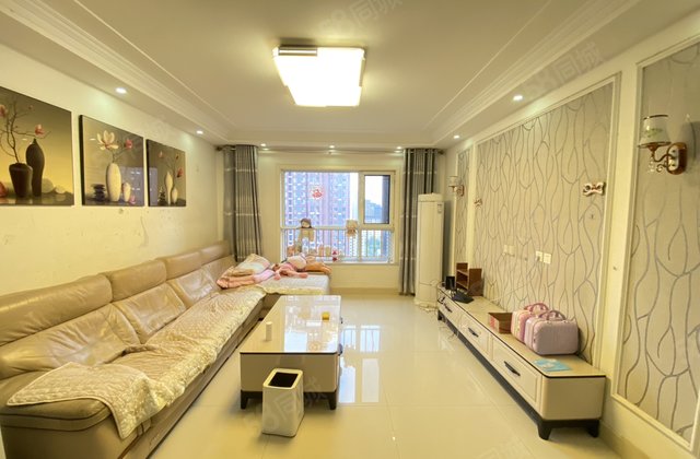 水岸花语 莲湖新城 精装三室 带车位 全明户型 拎包入住