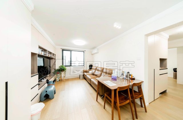 逸成东苑2室1厅76㎡590万二手房图片