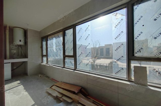 2楼 2楼 真实在售 急卖 新房未住 桃李天悦