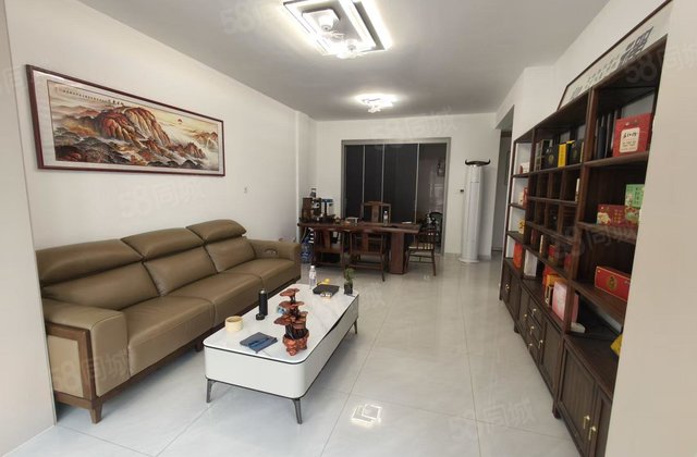 急售江北水镇1加2带下沉,220平带超大院,150万超 ,