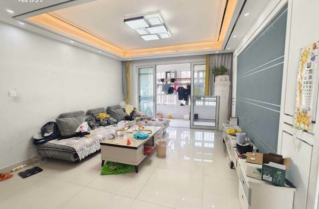 刚需小三居 医疗配套成熟 商品房 有电梯 商圈成熟 精装修