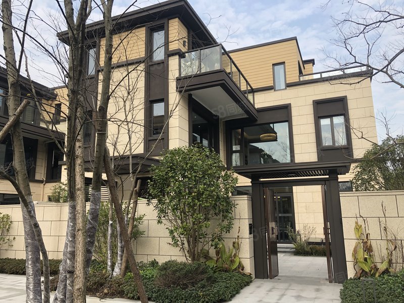 捡漏房源 急售银亿朗境 精装现房别墅 首付3成 超大私家花园