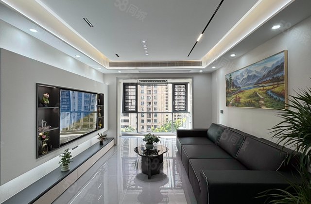 御湖世家3室2厅121.1㎡56万二手房图片