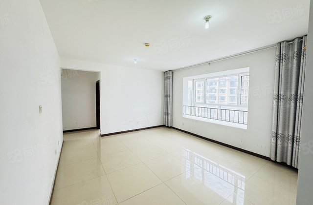 金柱康城 三室 边户 中层 可按揭 东昌分校 商品房随时看房