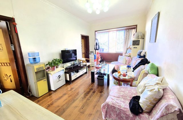市级机关宿舍2室1厅70.8㎡75万二手房图片