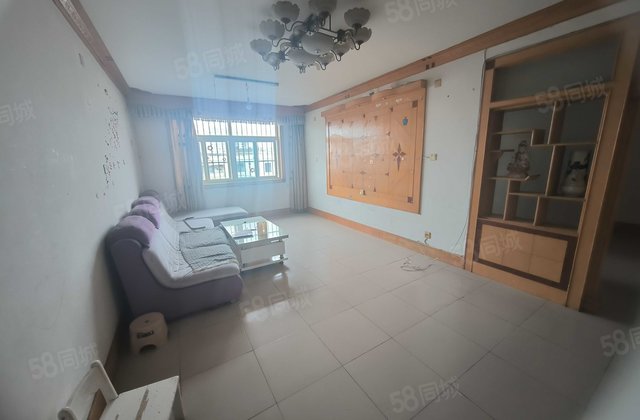 龙山南区3室2厅1卫