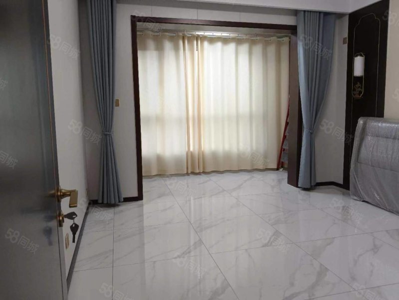 武定府小区3室2厅2卫137㎡南北115万