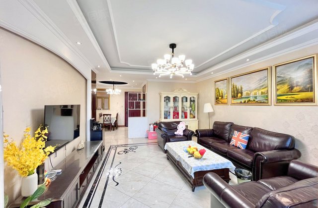 东骏湖景湾4室2厅141.8㎡159万二手房图片