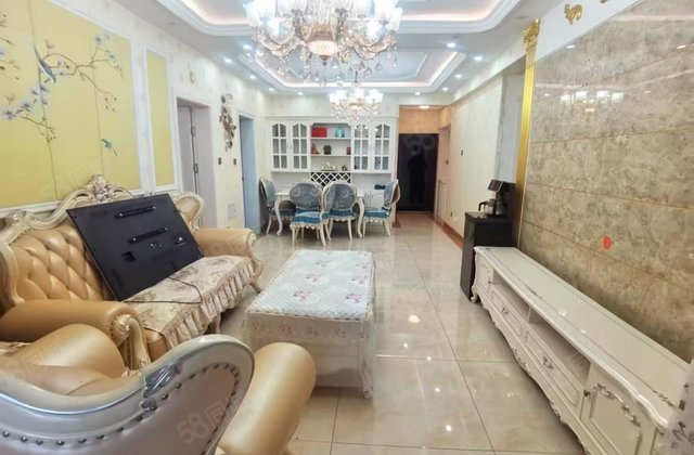 兴华东路 昌润莲城瑞和园 三室双卫 精装 三叶草户型 免大税