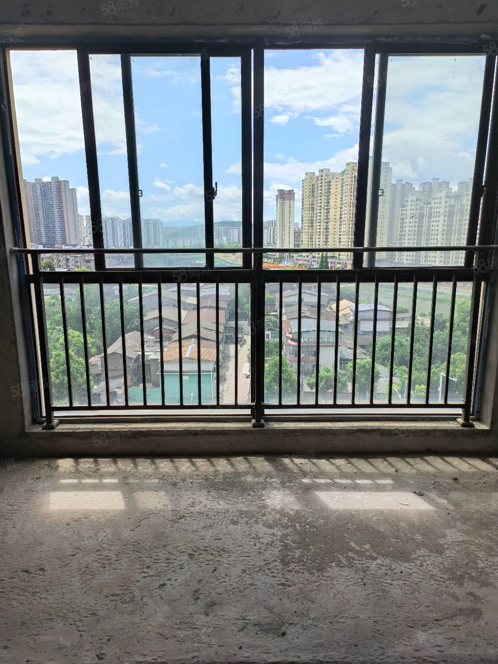 水寨瀛台3室2厅2卫125.59㎡南北61.6万