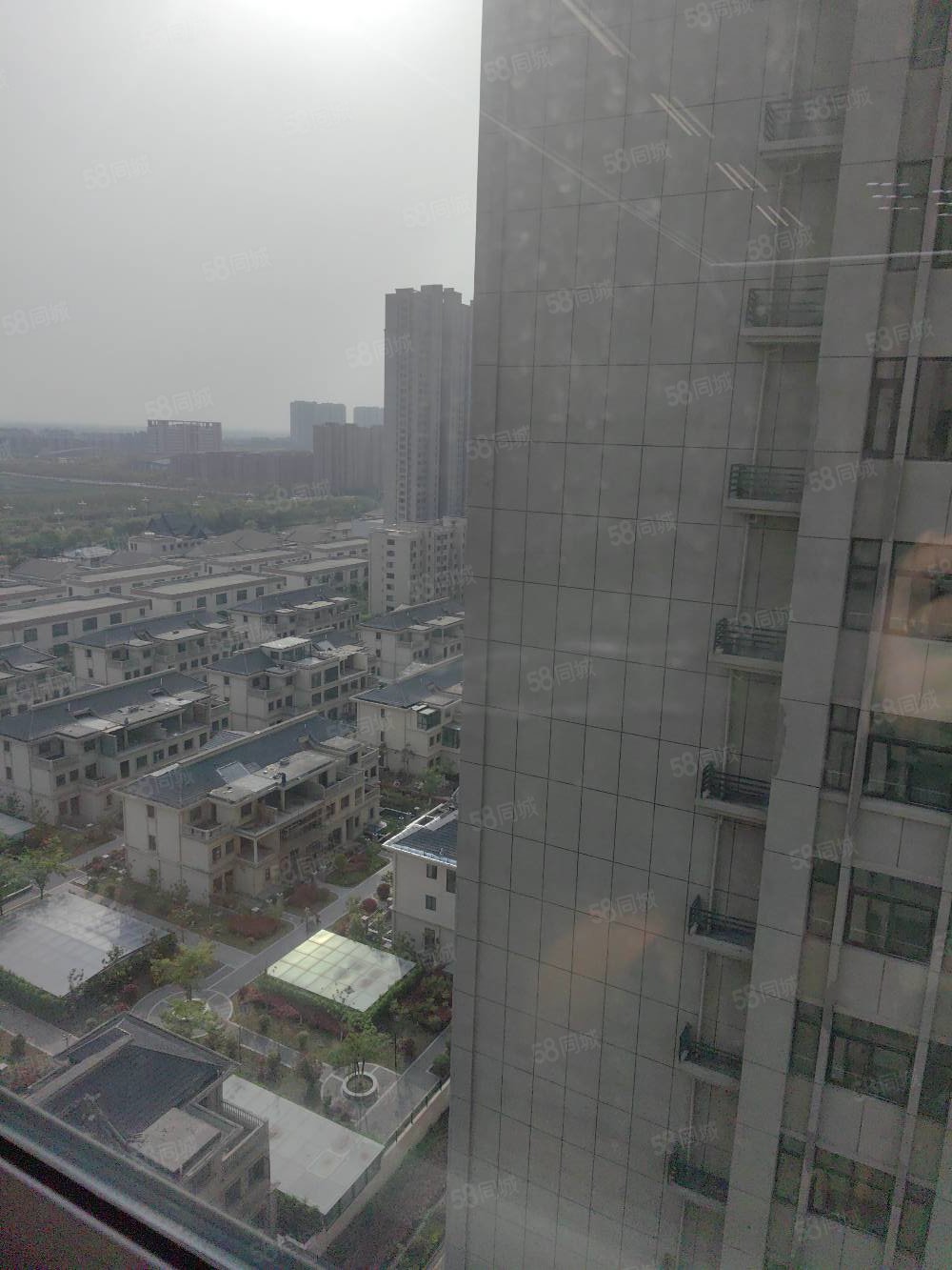 阜宁中心3室2厅2卫137㎡南北79.8万