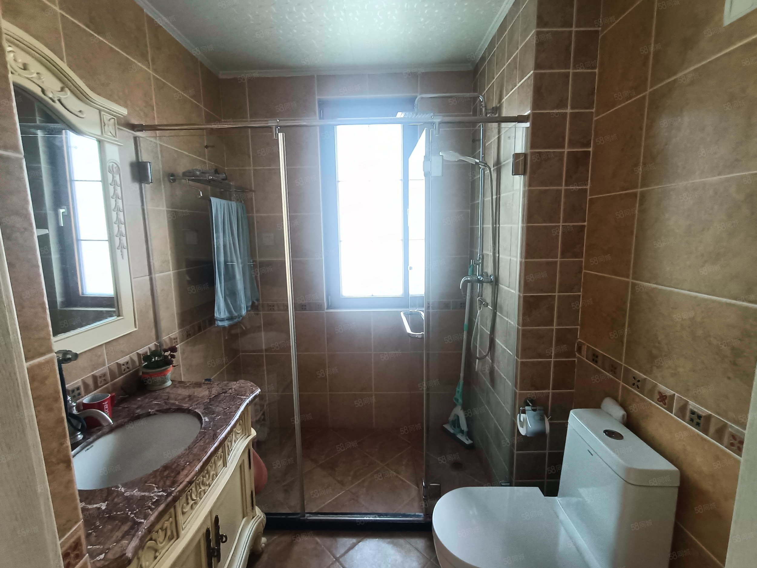 藍(lán)岸麗舍(別墅)4室2廳4衛(wèi)389.46㎡南北1150萬(wàn)