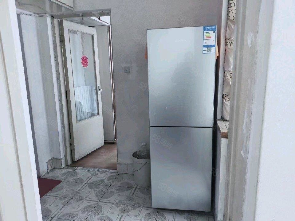 蓝翎小区2室0厅1卫45㎡南12万