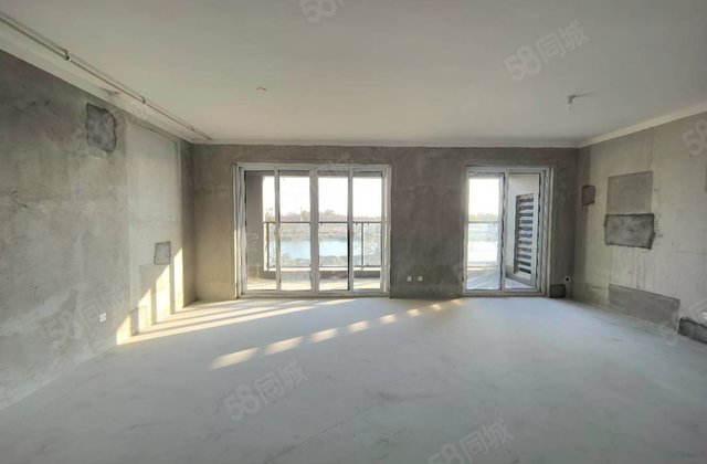 云晴苑4室2厅137.64㎡75.8万二手房图片