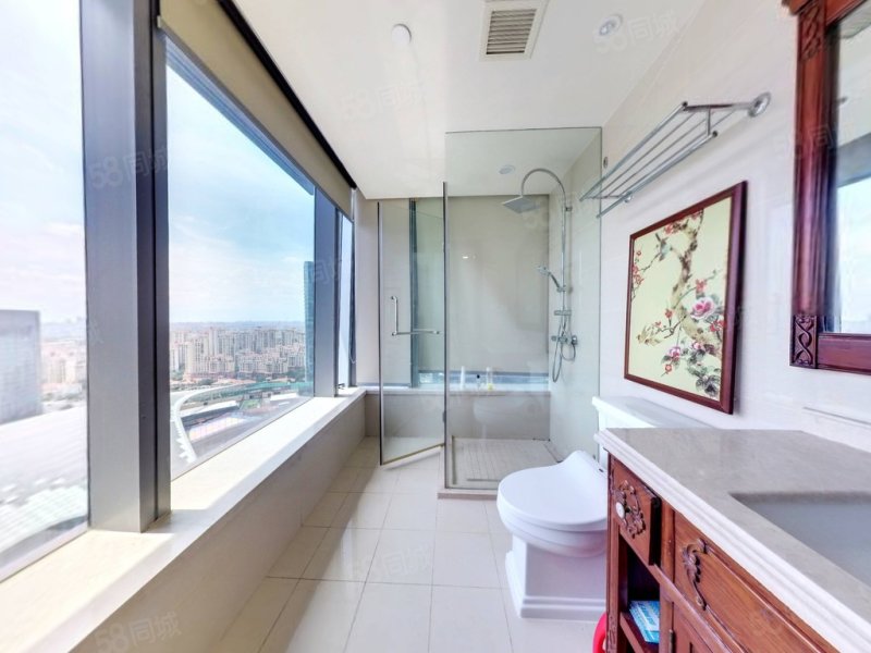 东方之门3室2厅3卫202㎡南北820万