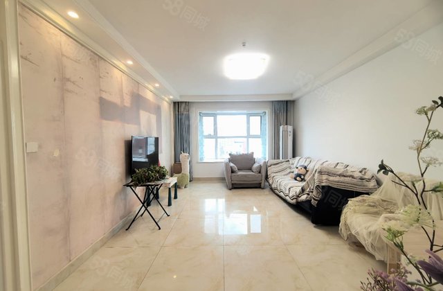 湖边 沙滩浴场 观澜一品斜对过 畅博怡情湾二期 精装修