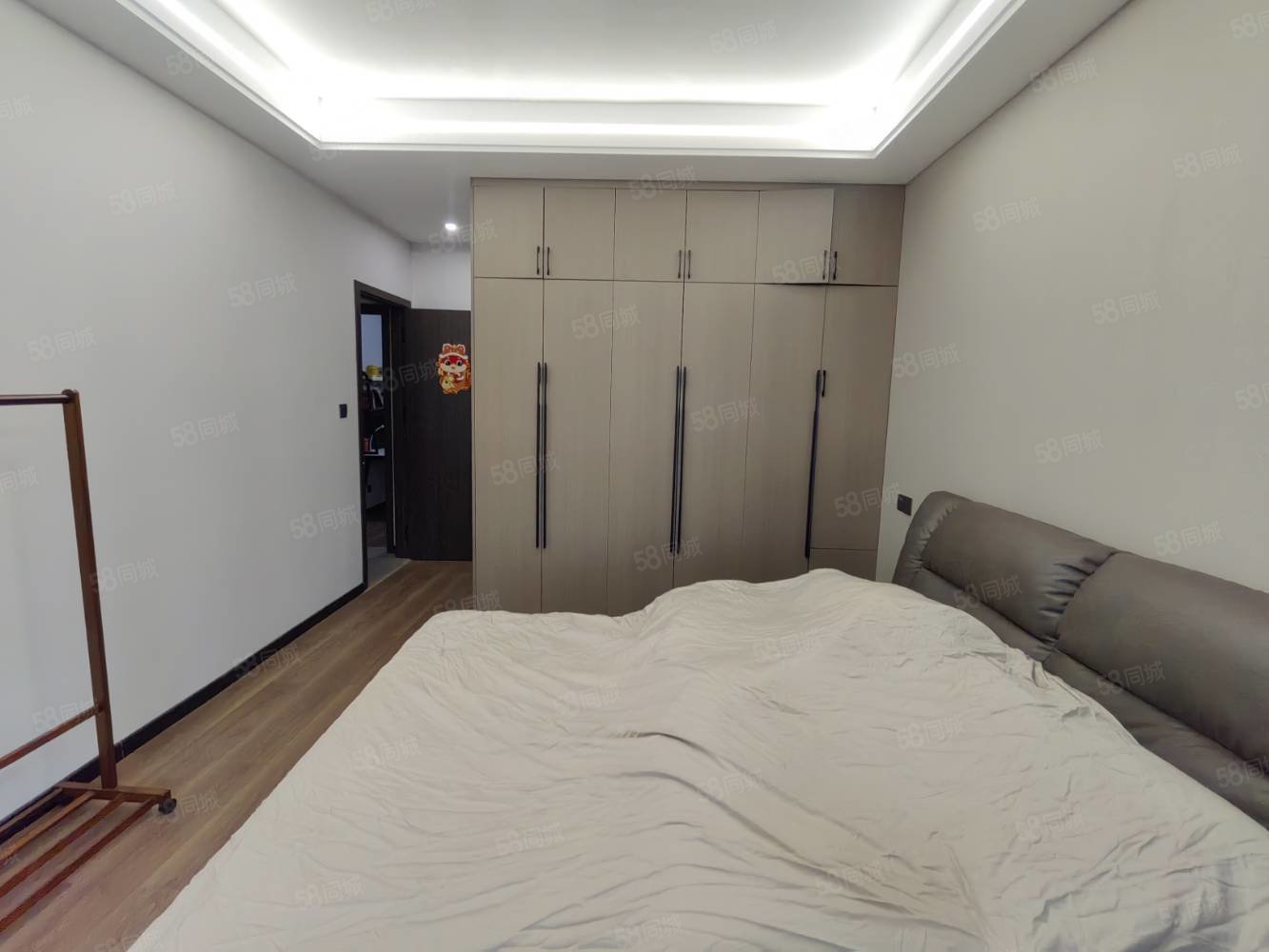 乌蒙水乡3室2厅2卫124㎡南北98.8万