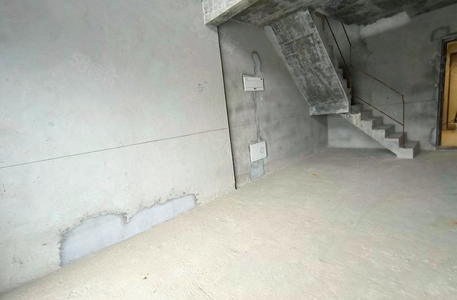 路劲天隽汇4室2厅116.54㎡102万二手房图片