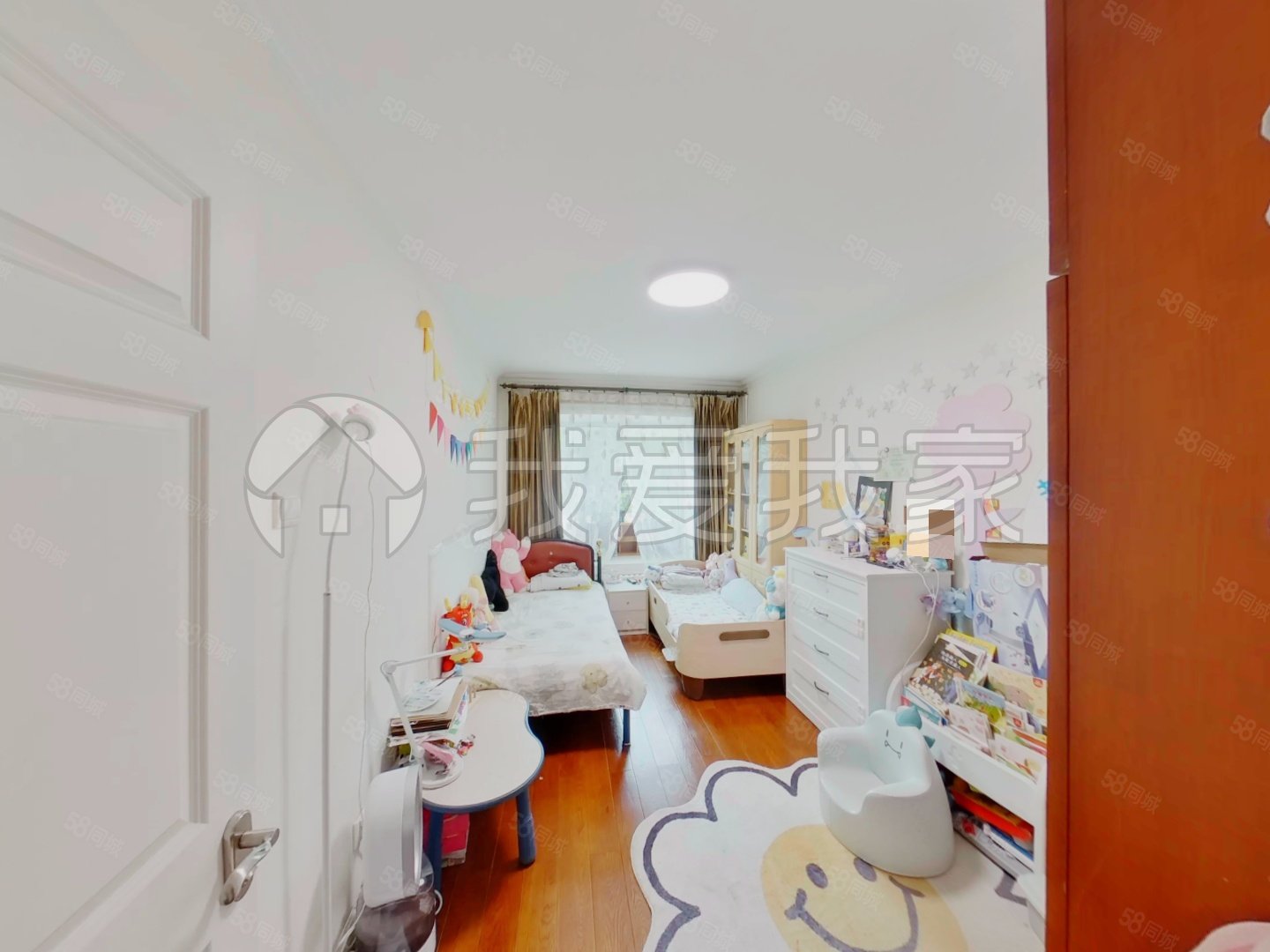 太陽國際公館4室2廳2衛(wèi)226.23㎡南北1299萬