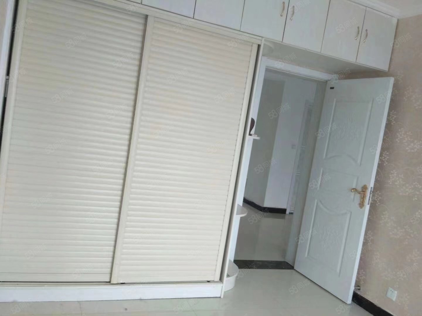 杉杉国际城2室2厅1卫78㎡南28.5万