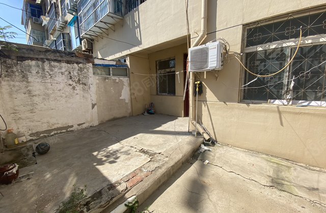 文轩中学本部电业局第三家属院一楼带院紧邻一中外国语