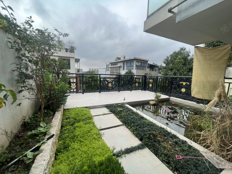 万科四季花城别墅