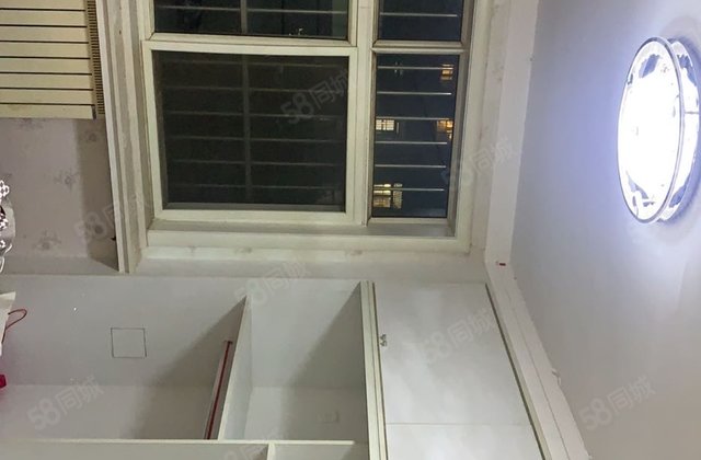 柳园新村徐逯王小区1室1厅1卫精装修房东直卖全款优惠价格可议