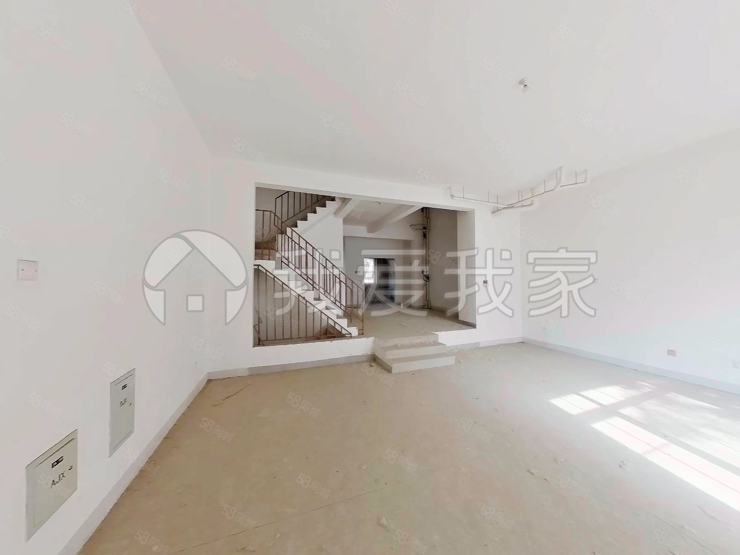 金科帕提歐(別墅)8室3廳5衛(wèi)339.65㎡南北690萬