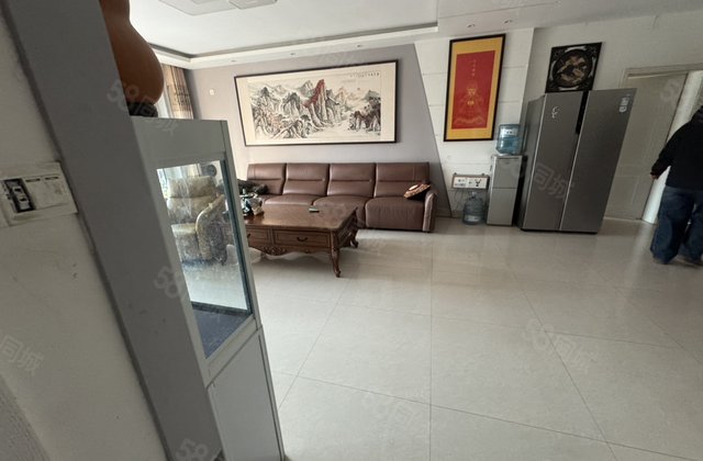 市医院北 中通时代豪园3期 4室2卫精装修 兴华路