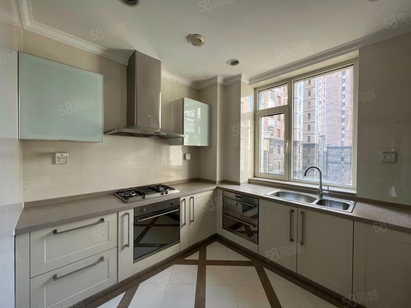 【10图】星海广场大连明珠精装修大平层 低价急售 随时看房价可议