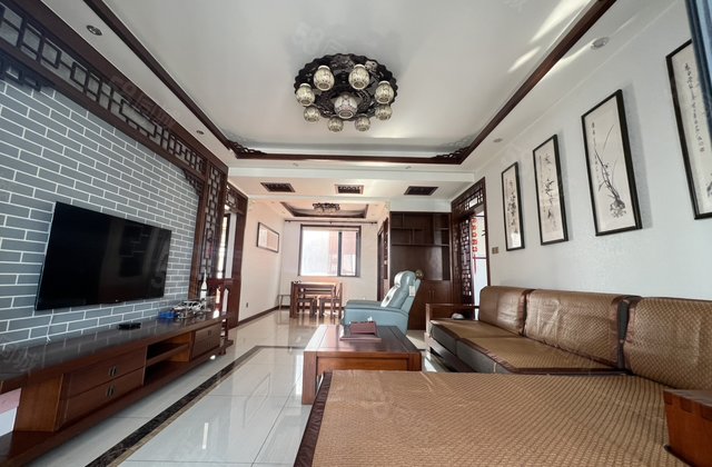 半岛花园3室2厅120㎡96万二手房图片